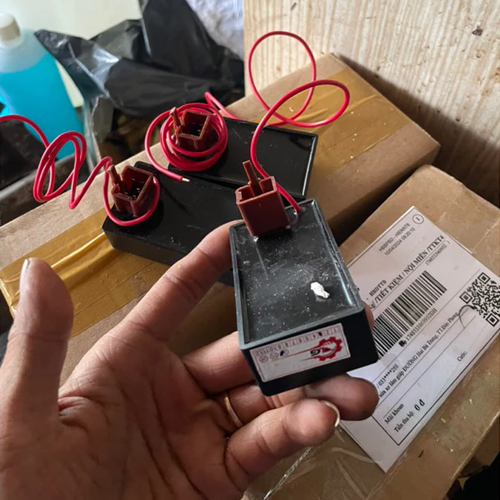 Ic đen có day rời có mở tua săn 12500 có dời góc lữa